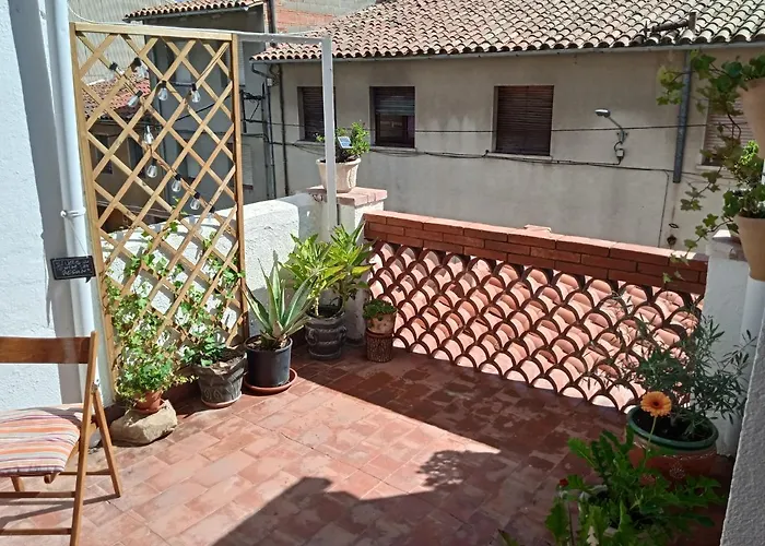 Casa Olivera- Apartament Al Passeig Font Vella
