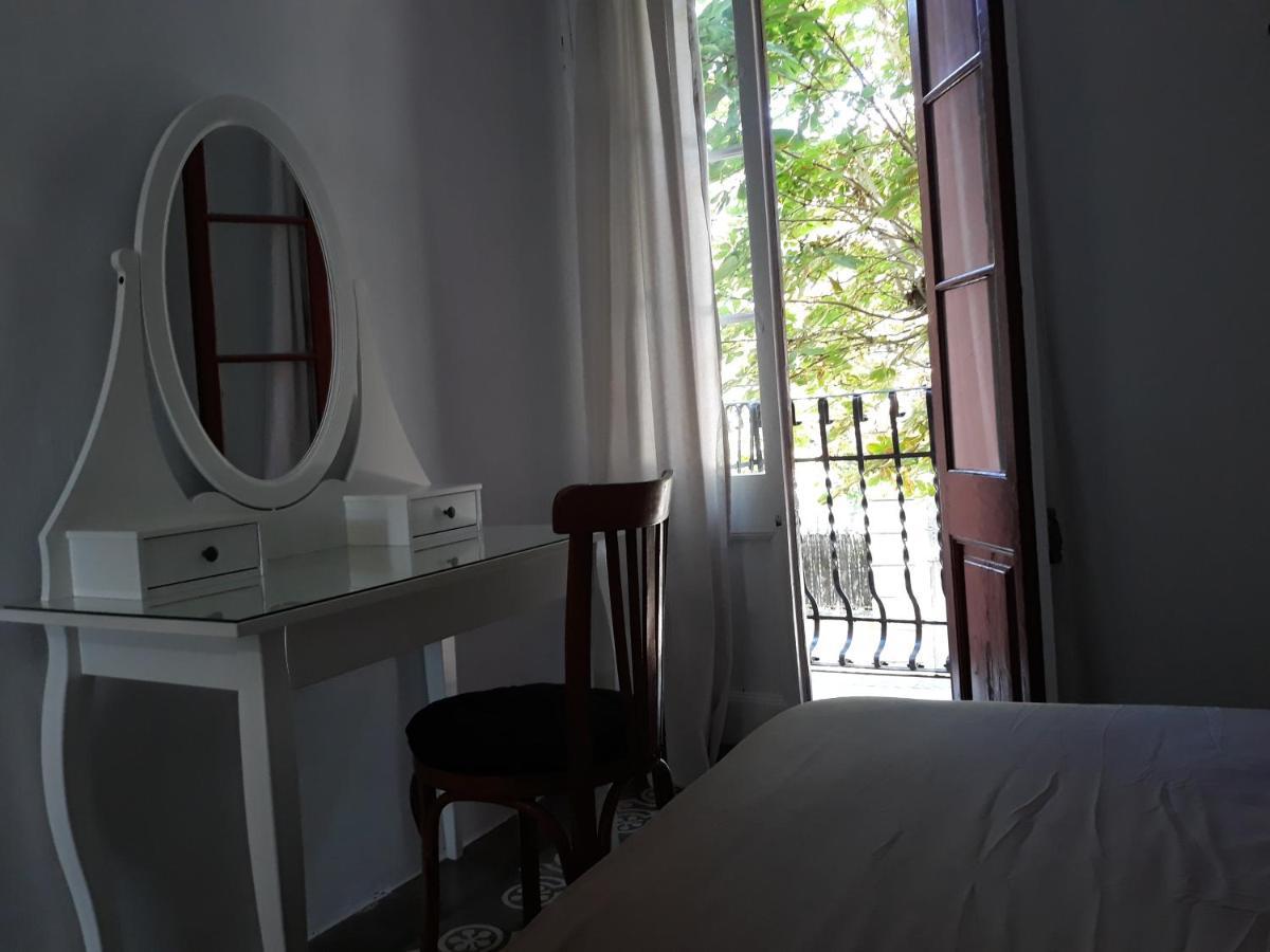 Casa Olivera- Al Passeig Font Vella Apartment
